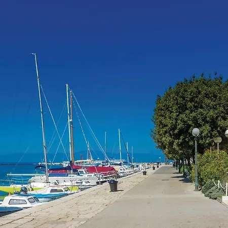 بيت للعطل 3 Bedroom Gorgeous In