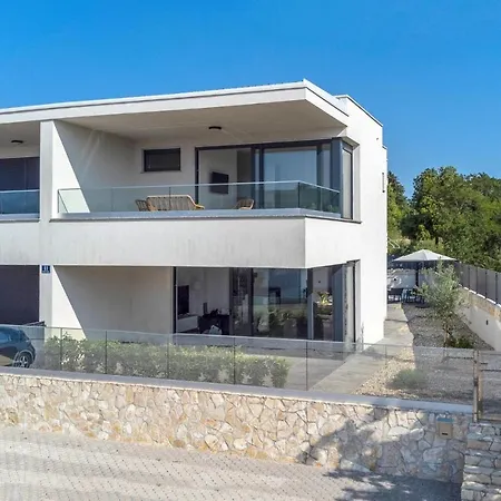 3 Bedroom Gorgeous In بيت للعطل