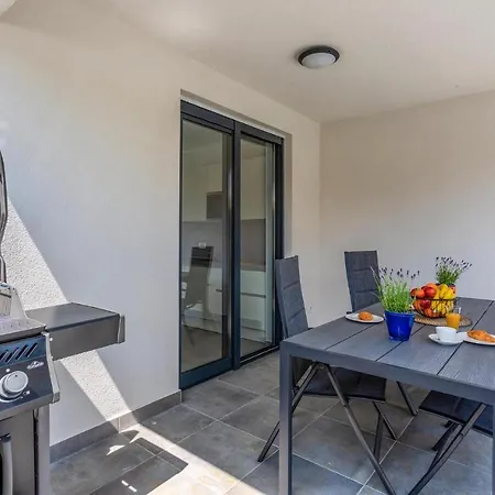 3 Bedroom Gorgeous In * مالينسكا