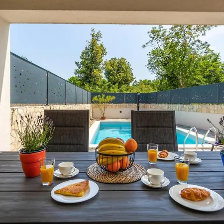 بيت للعطل 3 Bedroom Gorgeous In *